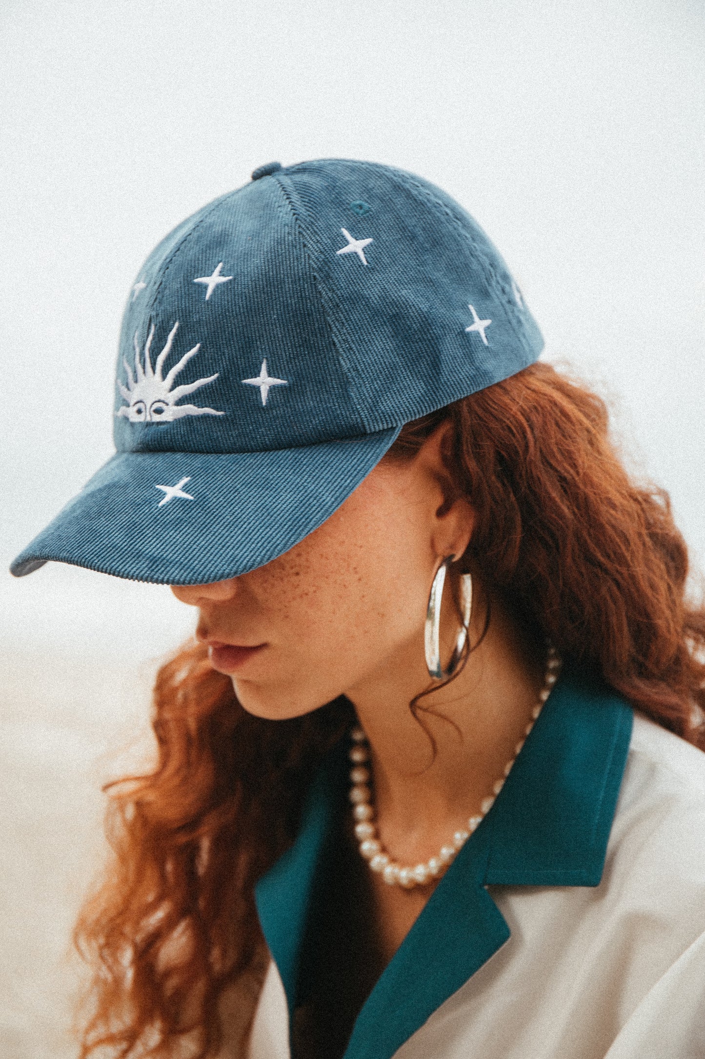 'Sol Azul' Cap