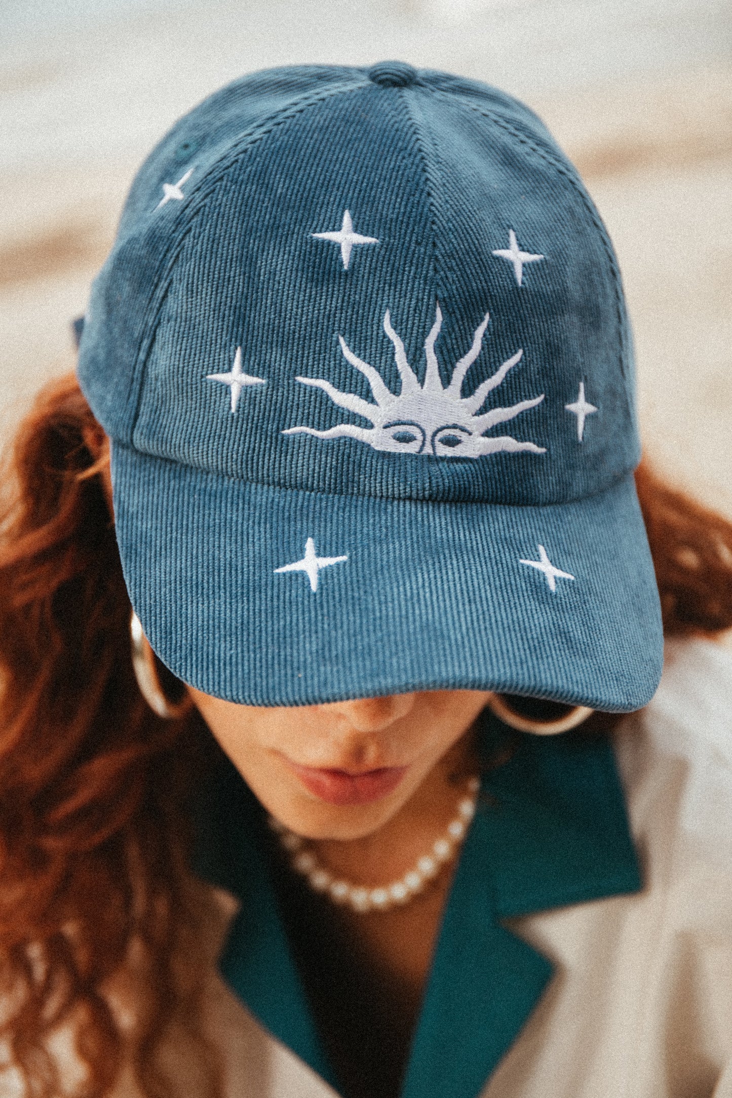 'Sol Azul' Cap