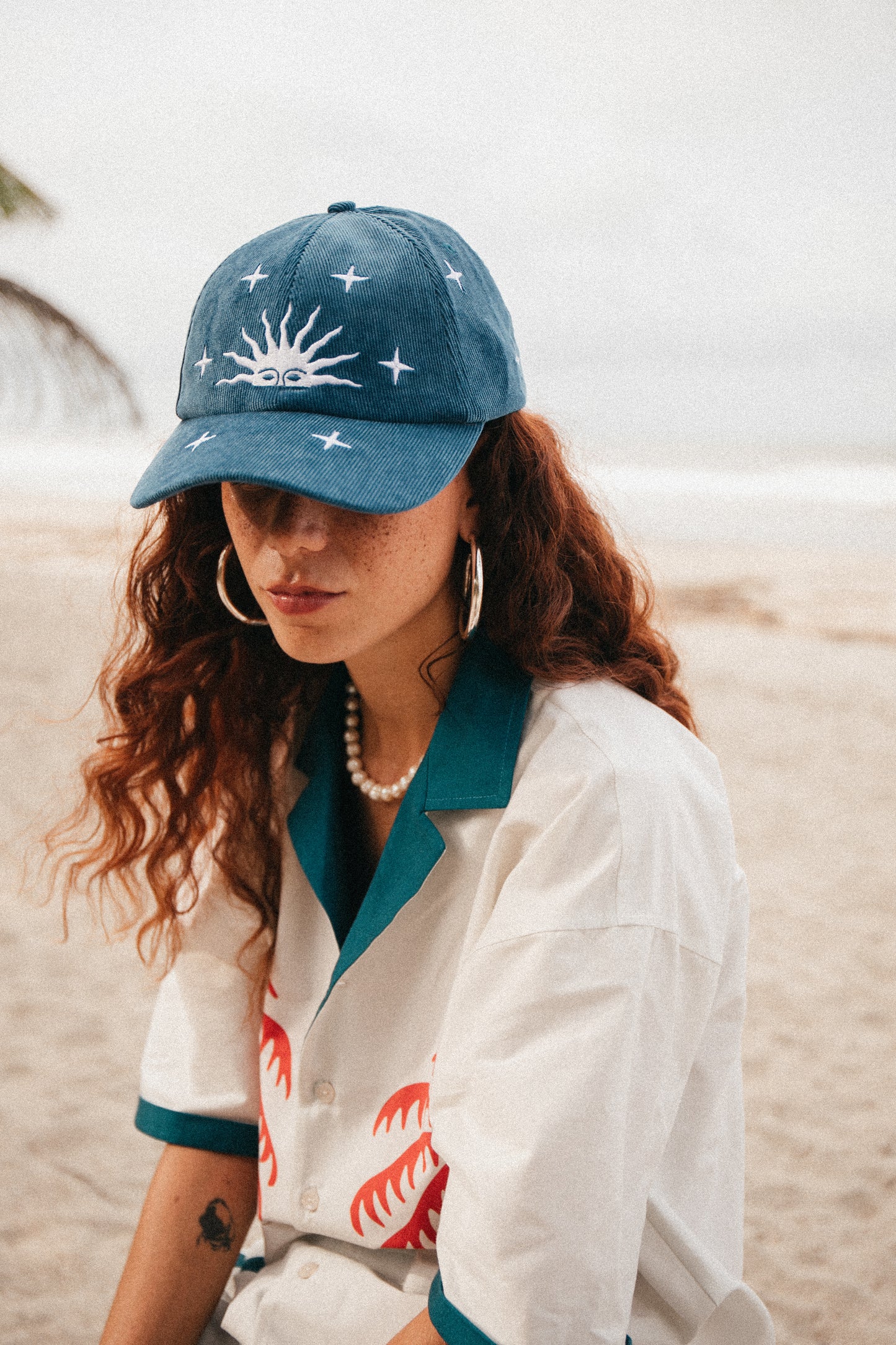 'Sol Azul' Cap